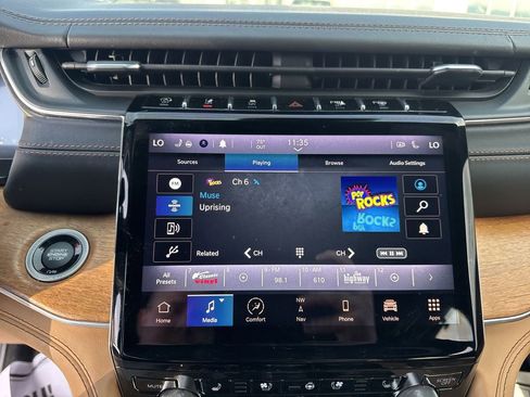 Used 2021 Jeep Grand Cherokee L Summit image 16