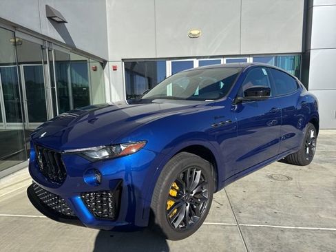Used 2022 Maserati Levante Modena image 4