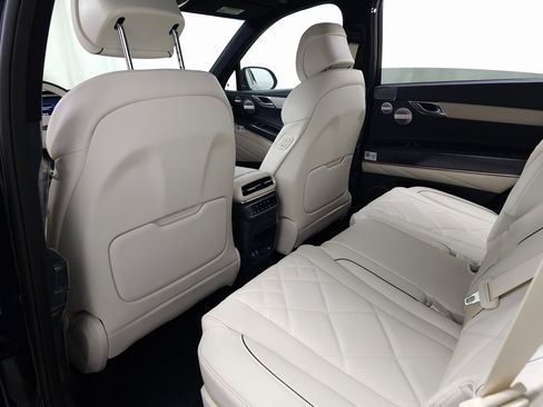 New 2025 Genesis GV80 3.5T Prestige image 33