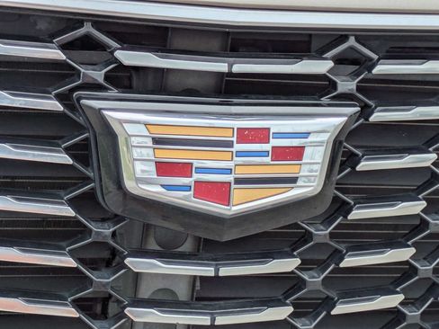 Used 2020 Cadillac XT4 Premium Luxury w/ Driver Assist Package FWD image 10