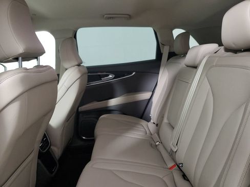 Certified 2023 Lincoln Nautilus AWD image 11