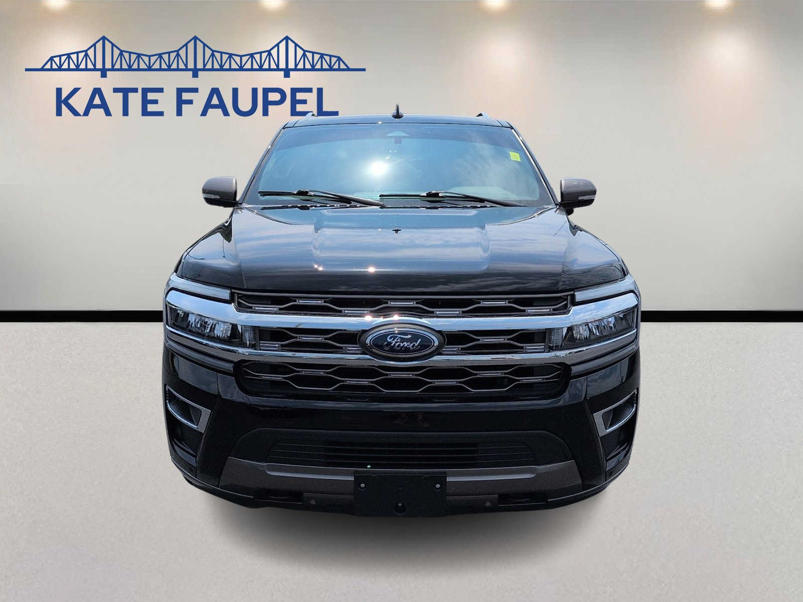 Used 2023 Ford Expedition Max King Ranch AWD/4WD image 2