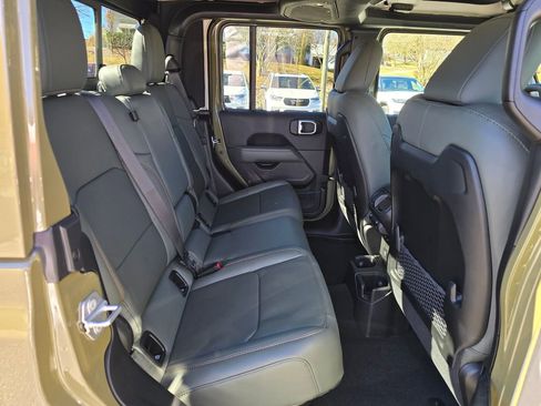 New 2026 Jeep Gladiator Mojave image 23