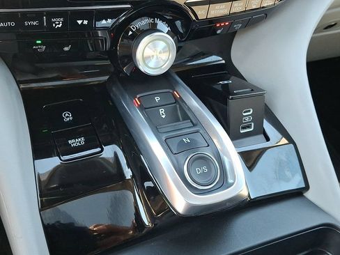 Certified 2026 Acura MDX SH-AWD w/ Technology Package image 15