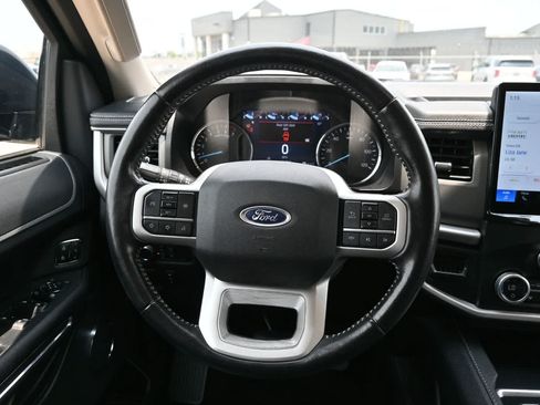 Used 2022 Ford Expedition XLT RWD image 9
