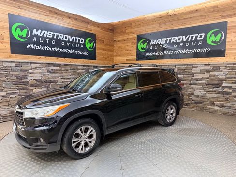 Used 2014 Toyota Highlander XLE AWD/4WD image 13
