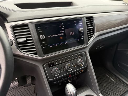 Used 2019 Volkswagen Atlas SE FWD image 18