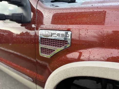 Used 2008 Ford F250 Lariat image 9