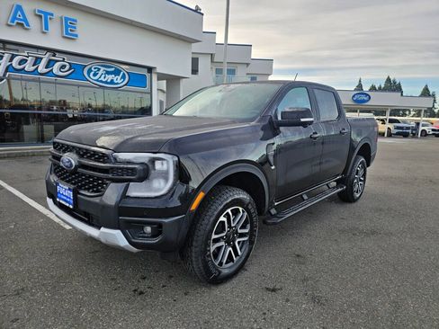 New 2025 Ford Ranger Lariat w/ FX4 Off-Road Package image 2