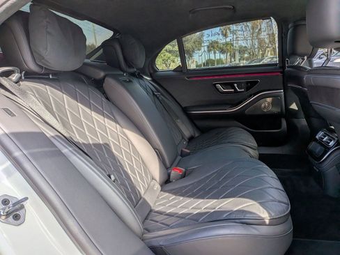 Used 2021 Mercedes-Benz S 580 4MATIC Sedan image 18