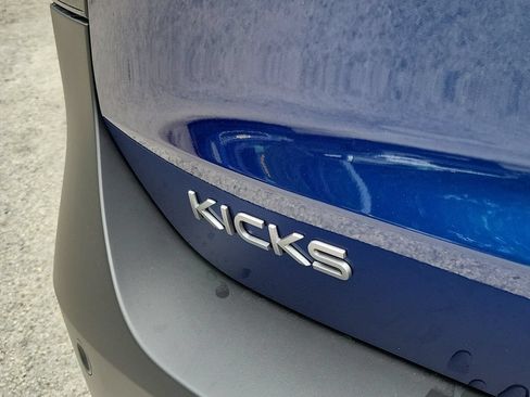 New 2026 Nissan Kicks SR w/ SR Premium Package AWD/4WD image 11