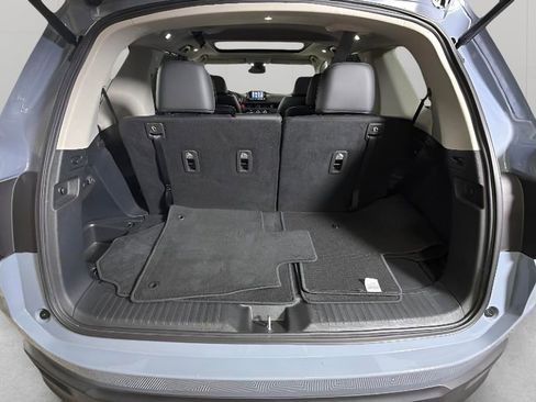 Used 2025 Honda Pilot Touring image 31