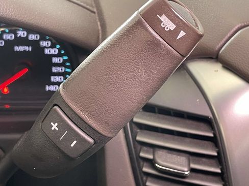 Used 2020 Chevrolet Suburban LT AWD/4WD image 40