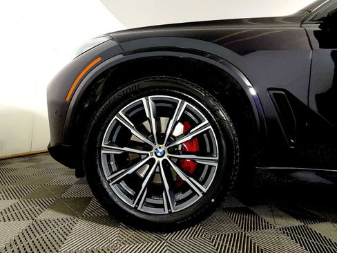 Used 2023 BMW X5 xDrive40i w/ M Sport Package AWD/4WD image 2
