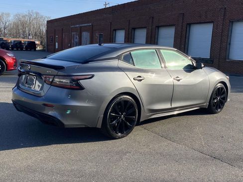 Used 2022 Nissan Maxima SR w/ Sport Mat Group image 7