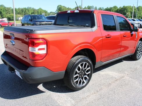 Used 2022 Ford Maverick Lariat w/ Lariat Luxury Package FWD image 6