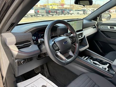 Used 2025 Ford Explorer ST-Line image 20