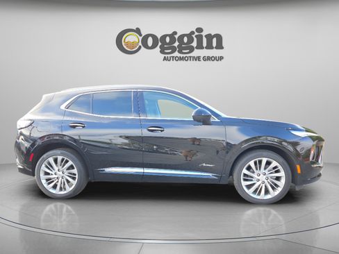 New 2025 Buick Envision Avenir image 8