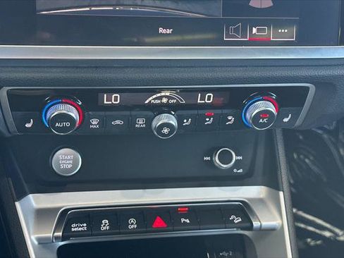 Used 2020 Audi Q3 2.0T Premium w/ Convenience Package image 19