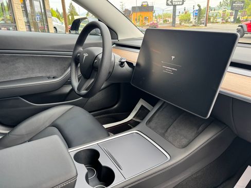 Used 2021 Tesla Model 3 Performance AWD/4WD image 19
