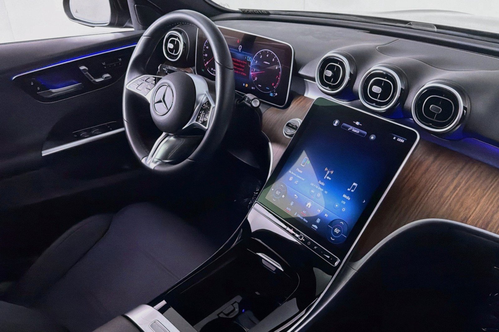 Used 2024 Mercedes-Benz C 300 Sedan image 18