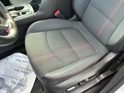 Certified 2024 Chevrolet Equinox RS image 28