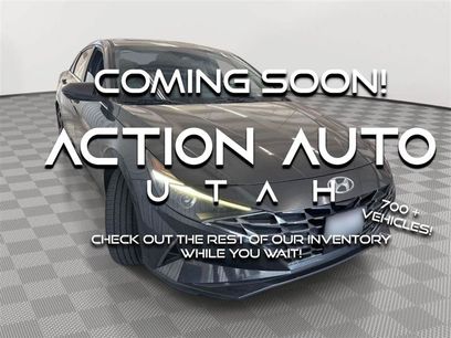Used 2021 Hyundai Elantra SEL w/ Convenience + Premium Package