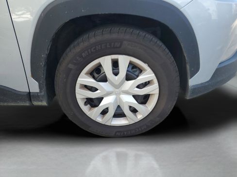 Used 2026 Toyota Corolla Cross L FWD image 5
