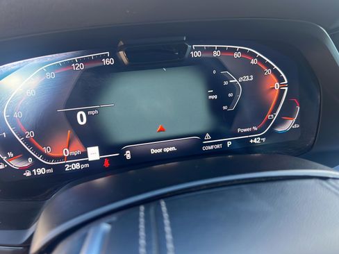 Used 2022 BMW X5 xDrive40i w/ Executive Package image 10