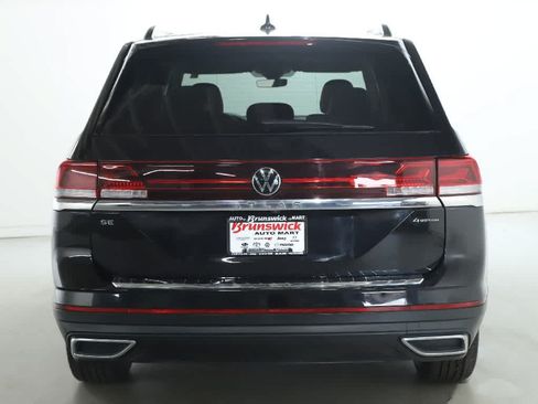 Used 2024 Volkswagen Atlas SE AWD/4WD image 42