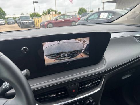 Used 2025 Buick Encore GX Preferred FWD image 22