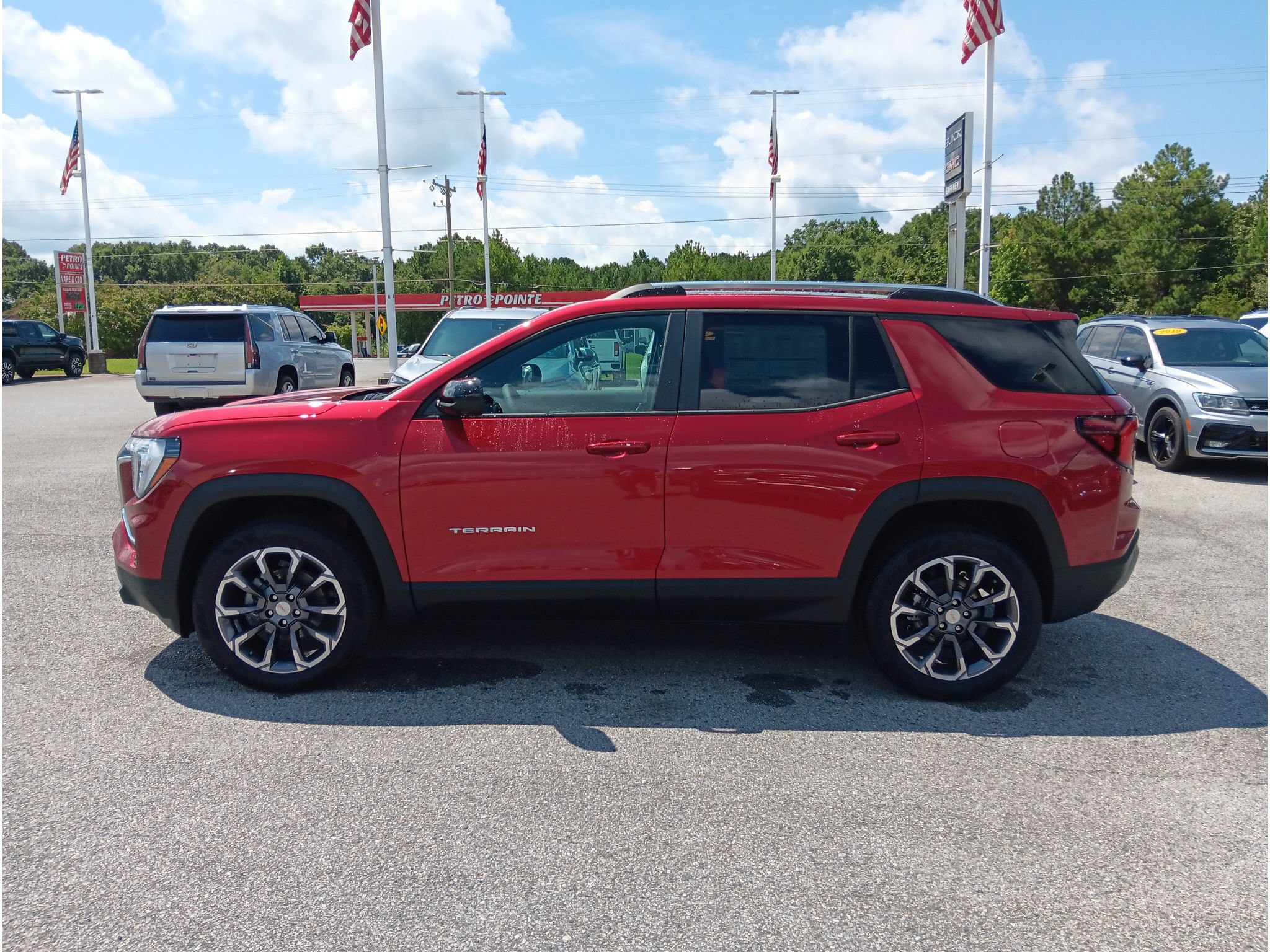 New 2027 GMC Terrain Elevation w/ Elevation Premium Package FWD image 3