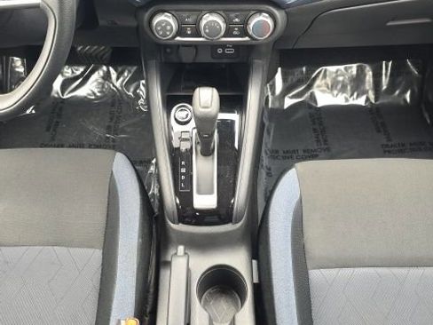 Used 2024 Nissan Versa SV w/ Trunk Package image 29