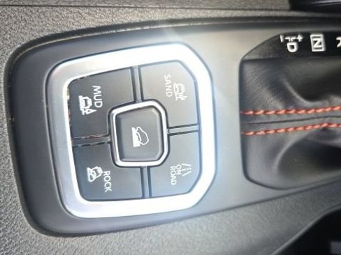 Used 2026 Nissan Frontier PRO-4X AWD/4WD image 27