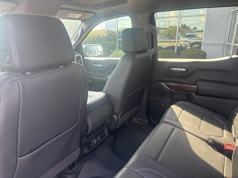 Used 2021 Chevrolet Silverado 1500 LT AWD/4WD image 17