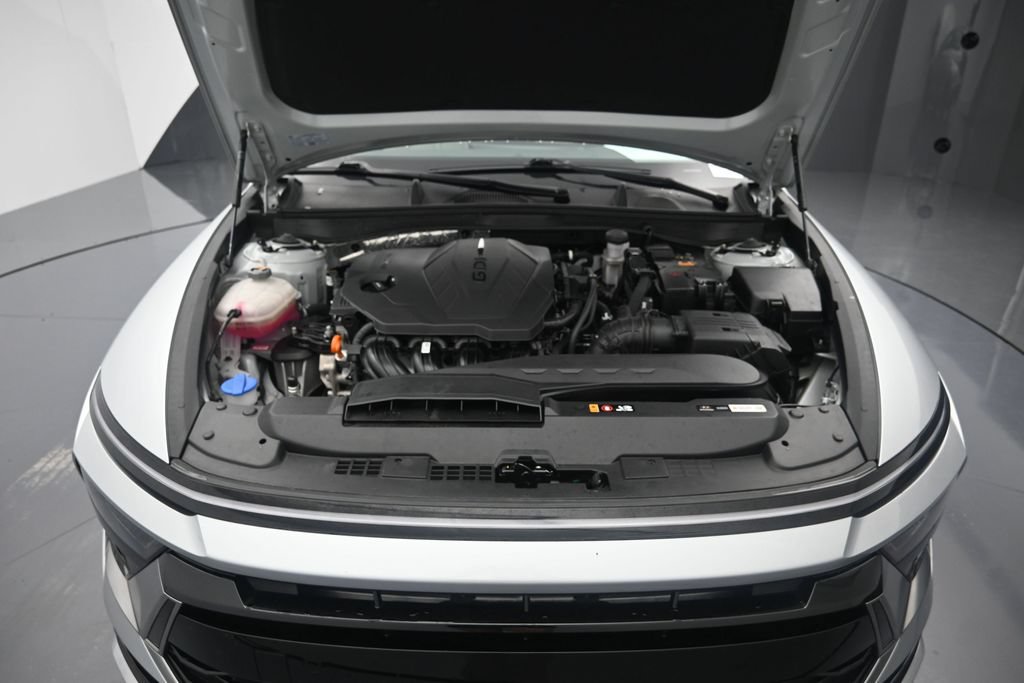 Used 2025 Hyundai Sonata SEL FWD image 28