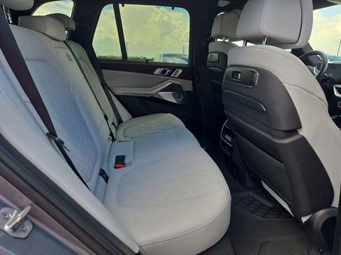Used 2025 BMW X5 M60i AWD/4WD image 20