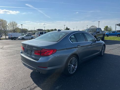 Used 2018 BMW 530i image 3