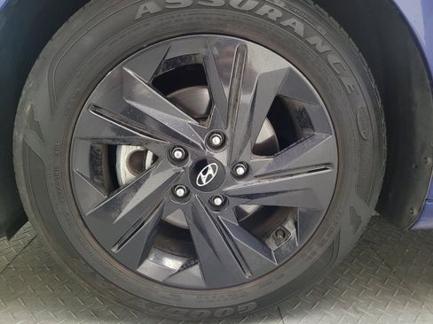 Used 2022 Hyundai Elantra SEL w/ Preferred Accessory Package FWD image 31
