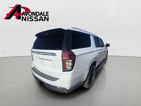 Used 2021 Chevrolet Suburban LT RWD image 4