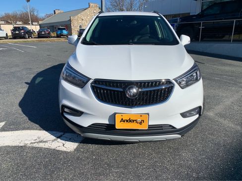 Used 2019 Buick Encore Sport Touring w/ Safety Package image 2