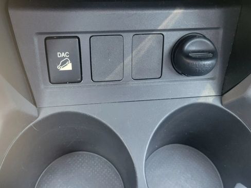 Used 2008 Toyota RAV4 4WD image 26