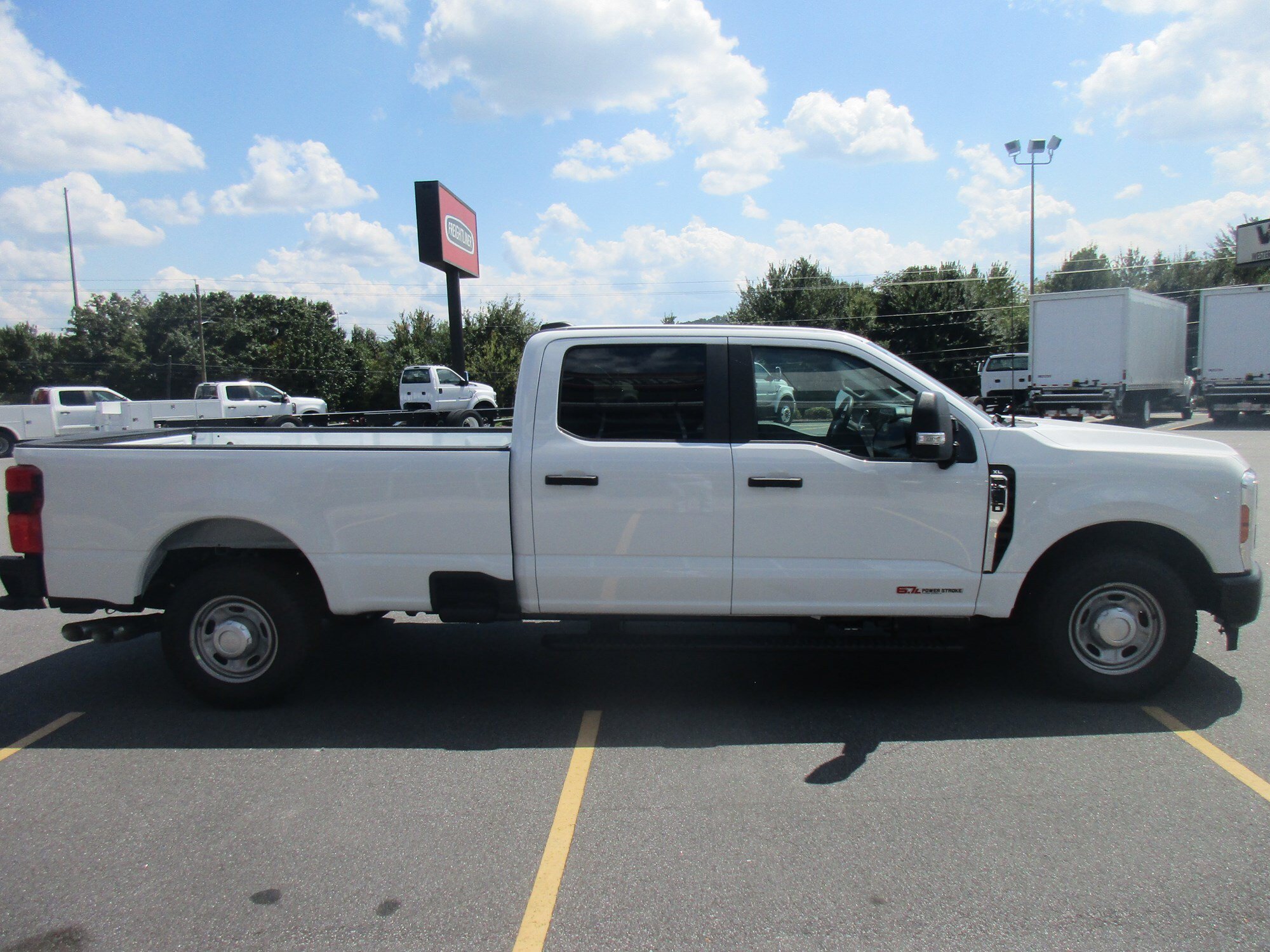 New 2026 Ford F350 XL w/ 360-Degree Camera Package RWD image 4