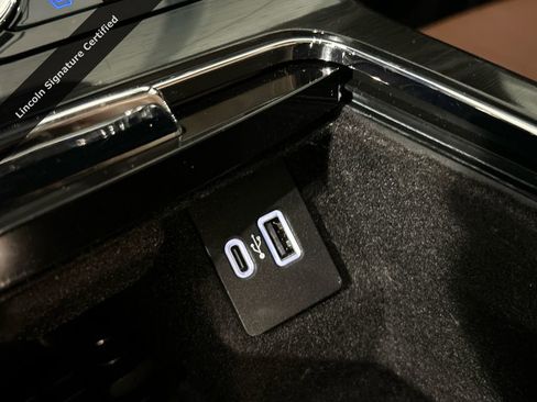 Certified 2023 Lincoln Nautilus Reserve image 22