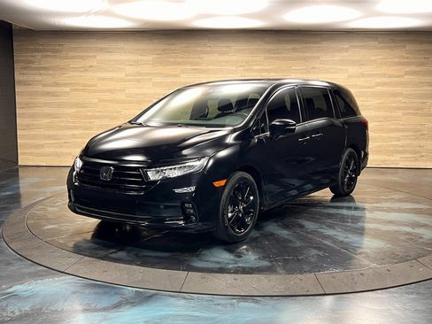 Used 2024 Honda Odyssey Sport image 6