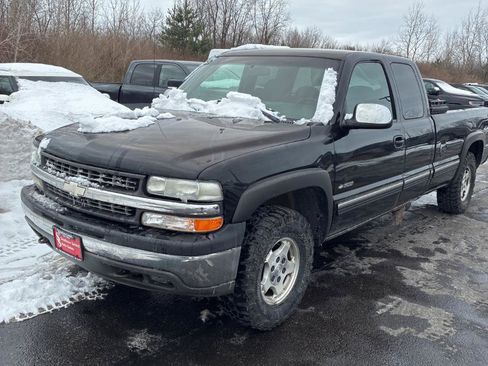 Used 2000 Chevrolet Silverado 1500 LS w/ Off-Road Chassis Pkg image 3