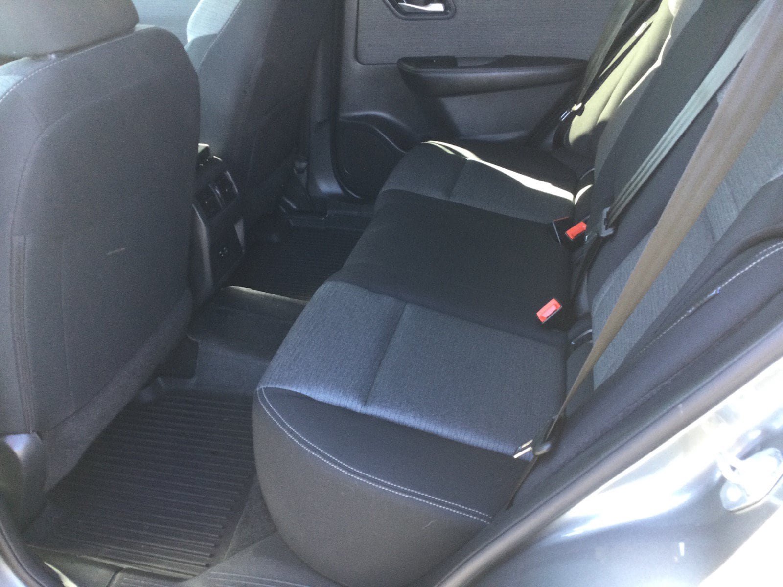 Used 2023 Nissan Rogue SV AWD/4WD image 12