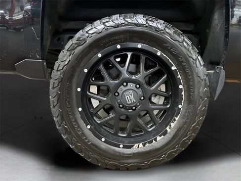 Used 2014 Chevrolet Silverado 1500 LTZ image 16