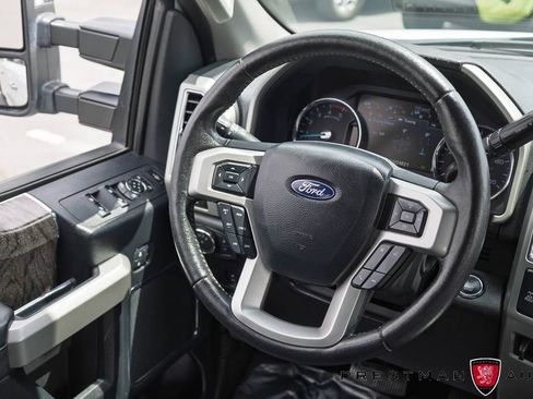 Used 2018 Ford F250 Lariat w/ Lariat Ultimate Package AWD/4WD image 44
