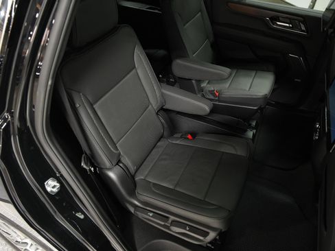 New 2026 GMC Yukon Denali w/ Denali Reserve Package image 21